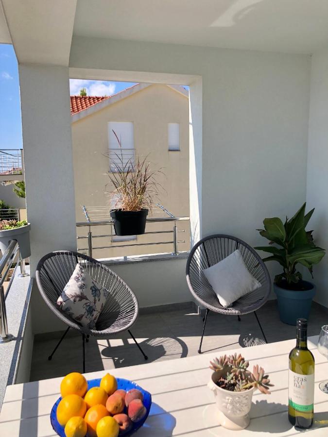 Villa Dani Sea & Pool Apartments Trogir Exterior foto